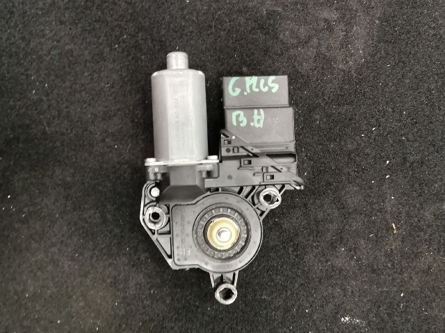 bontott VW GOLF PLUS Bal hátsó Ablakemelő Motor