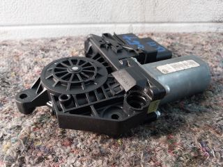 bontott VW GOLF PLUS Bal hátsó Ablakemelő Motor