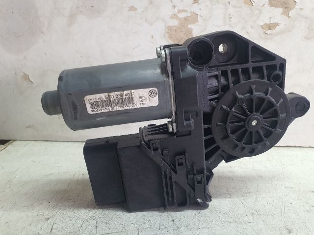 bontott VW GOLF PLUS Bal hátsó Ablakemelő Motor