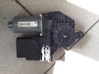 bontott VW GOLF PLUS Bal hátsó Ablakemelő Motor