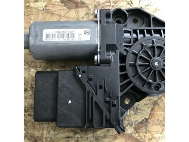 bontott VW GOLF PLUS Bal hátsó Ablakemelő Motor