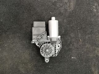 bontott VW GOLF PLUS Bal hátsó Ablakemelő Motor