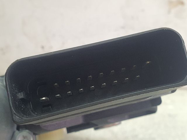 bontott VW GOLF PLUS Bal hátsó Ablakemelő Motor