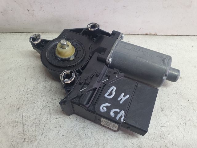 bontott VW GOLF PLUS Bal hátsó Ablakemelő Motor