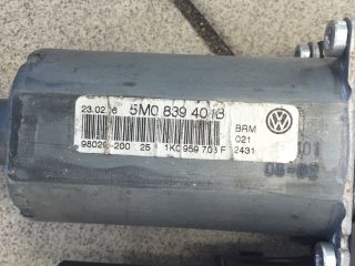 bontott VW GOLF PLUS Bal hátsó Ablakemelő Motor