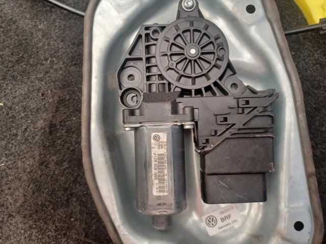 bontott VW GOLF PLUS Bal hátsó Ablakemelő Szerkezet (Elektromos)