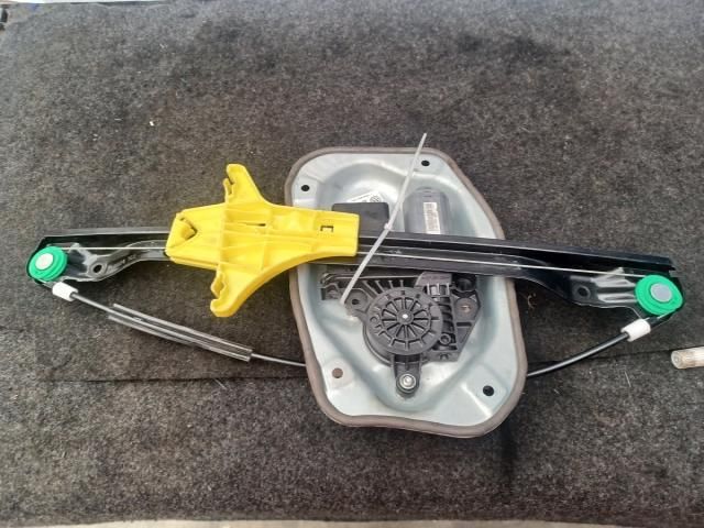 bontott VW GOLF PLUS Bal hátsó Ablakemelő Szerkezet (Elektromos)