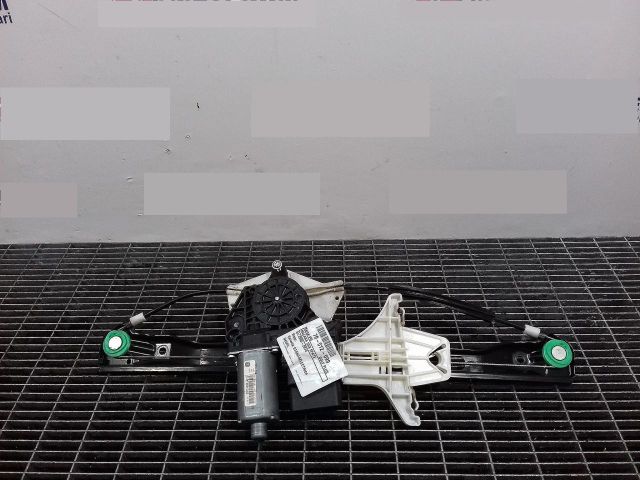 bontott VW GOLF PLUS Bal hátsó Ablakemelő Szerkezet (Elektromos)