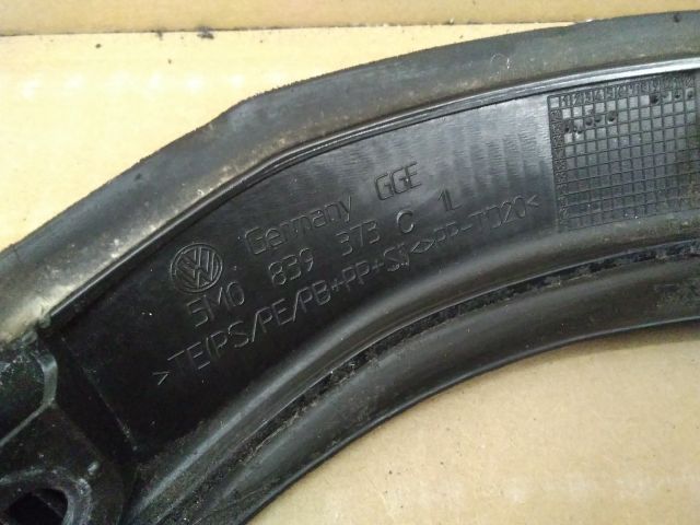 bontott VW GOLF PLUS Bal hátsó Ajtó Díszléc