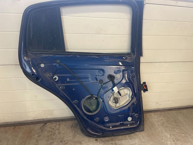 bontott VW GOLF PLUS Bal hátsó Ajtó (Részeivel)