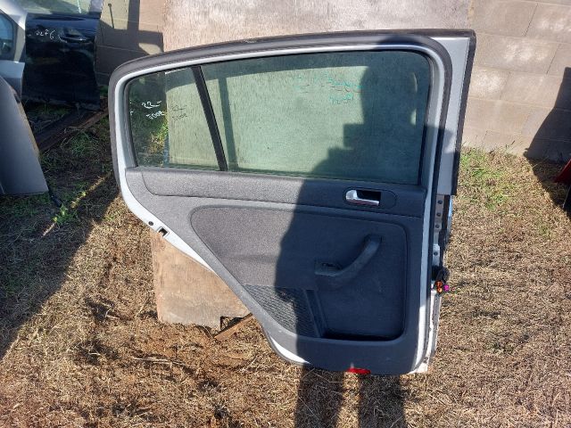 bontott VW GOLF PLUS Bal hátsó Ajtó (Részeivel)