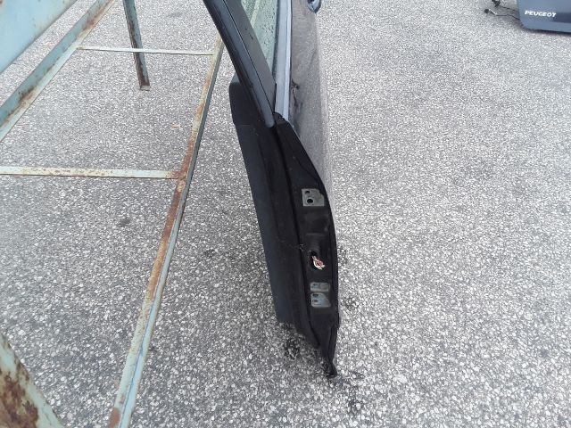 bontott VW GOLF PLUS Bal hátsó Ajtó (Részeivel)