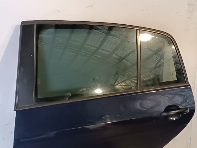 bontott VW GOLF PLUS Bal hátsó Ajtó (Részeivel)