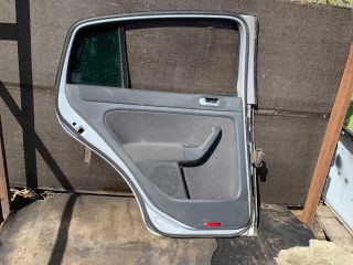 bontott VW GOLF PLUS Bal hátsó Ajtó (Részeivel)