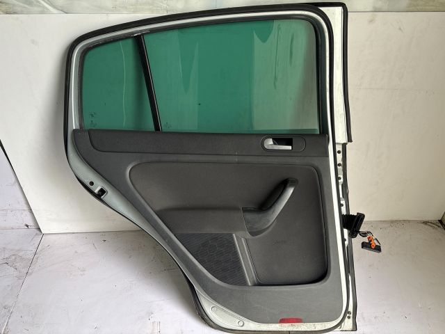 bontott VW GOLF PLUS Bal hátsó Ajtó (Részeivel)