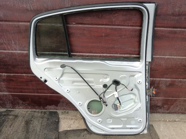 bontott VW GOLF PLUS Bal hátsó Ajtó (Részeivel)