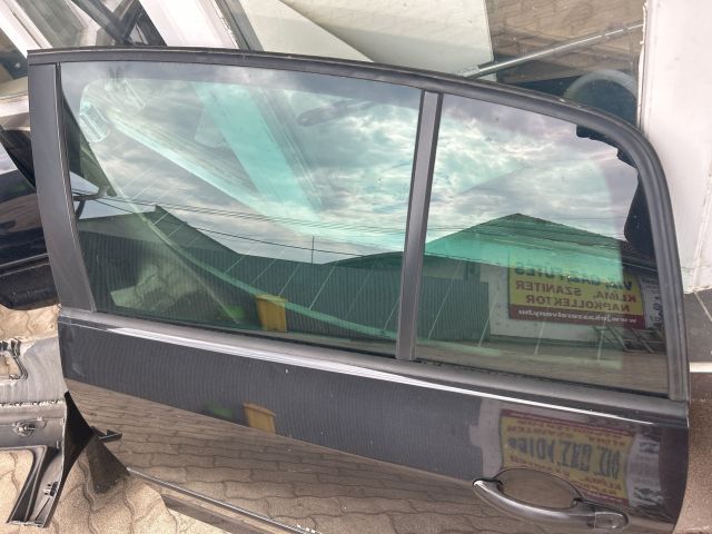 bontott VW GOLF PLUS Bal hátsó Ajtó (Üres lemez)