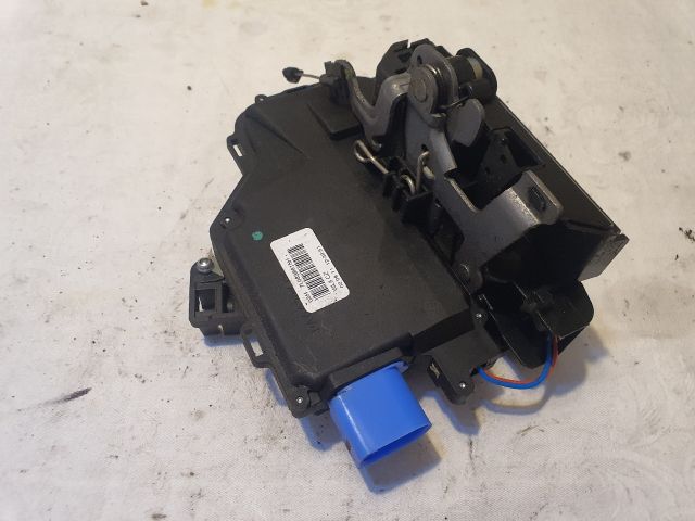 bontott VW GOLF PLUS Bal hátsó Ajtózár