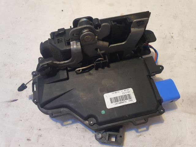 bontott VW GOLF PLUS Bal hátsó Ajtózár