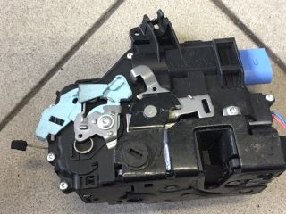 bontott VW GOLF PLUS Bal hátsó Ajtózár