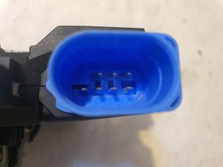 bontott VW GOLF PLUS Bal hátsó Ajtózár