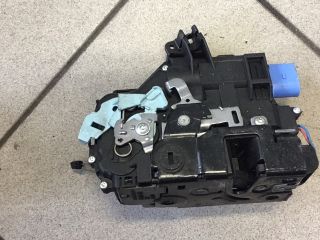 bontott VW GOLF PLUS Bal hátsó Ajtózár