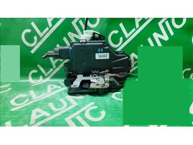 bontott VW GOLF PLUS Bal hátsó Ajtózár