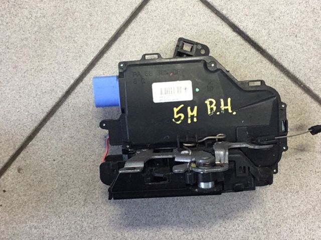 bontott VW GOLF PLUS Bal hátsó Ajtózár