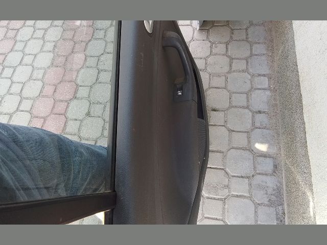 bontott VW GOLF PLUS Bal hátsó Fixüveg (Ajtóban)