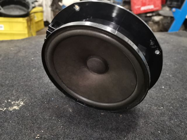 bontott VW GOLF PLUS Bal hátsó Hangszóró