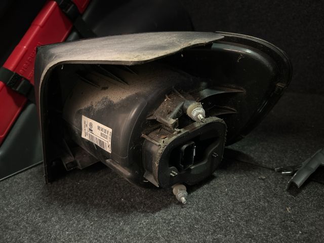 bontott VW GOLF PLUS Bal Hátsó Lámpa