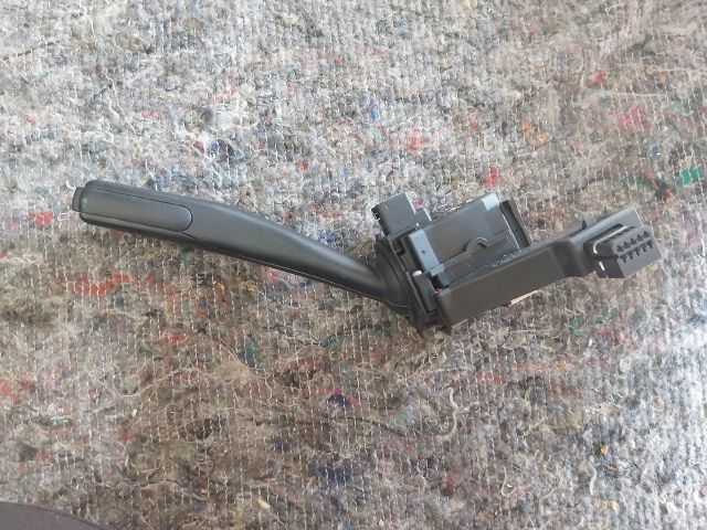 bontott VW GOLF PLUS Bal Kormánykapcsoló Irányjelző (Tempomatos)