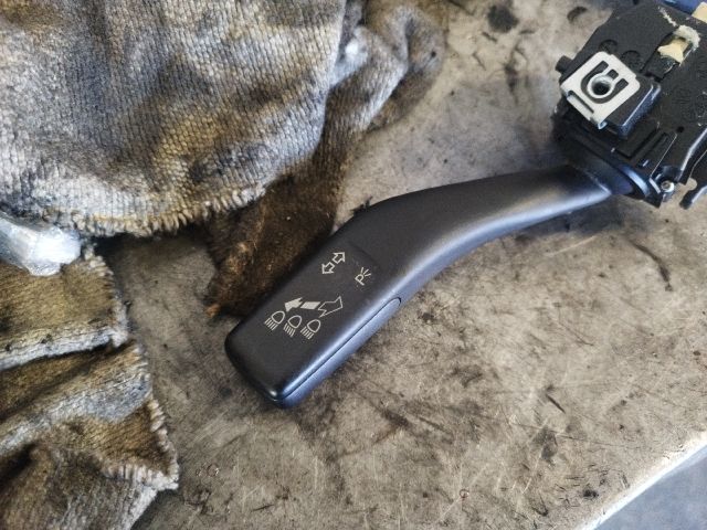 bontott VW GOLF PLUS Bal Kormánykapcsoló Irányjelző