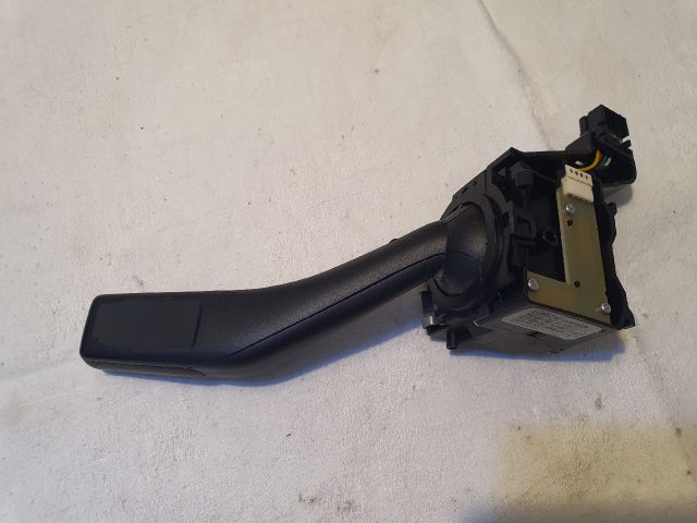 bontott VW GOLF PLUS Bal Kormánykapcsoló Irányjelző