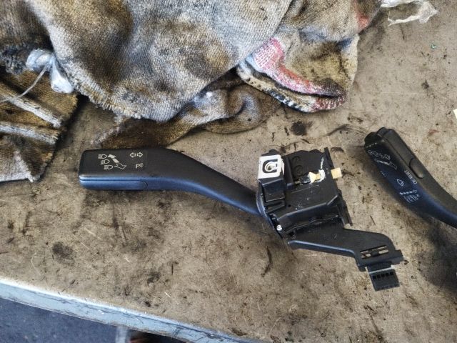 bontott VW GOLF PLUS Bal Kormánykapcsoló Irányjelző