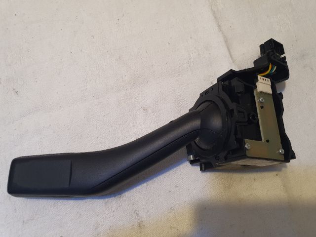 bontott VW GOLF PLUS Bal Kormánykapcsoló Irányjelző