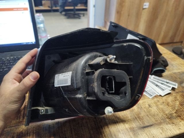 bontott VW GOLF PLUS Bal Külső Hátsó Lámpa