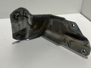 bontott VW GOLF PLUS Bal Sárvédő Oldaltartó