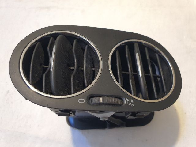 bontott VW GOLF PLUS Bal Szellőző