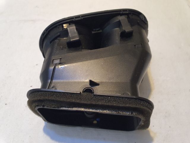 bontott VW GOLF PLUS Bal Szellőző