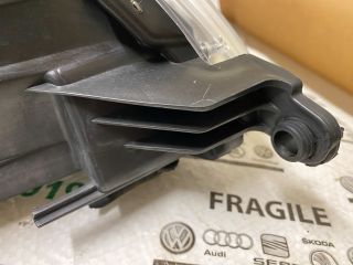 bontott VW GOLF PLUS Bal Xenon Fényszóró