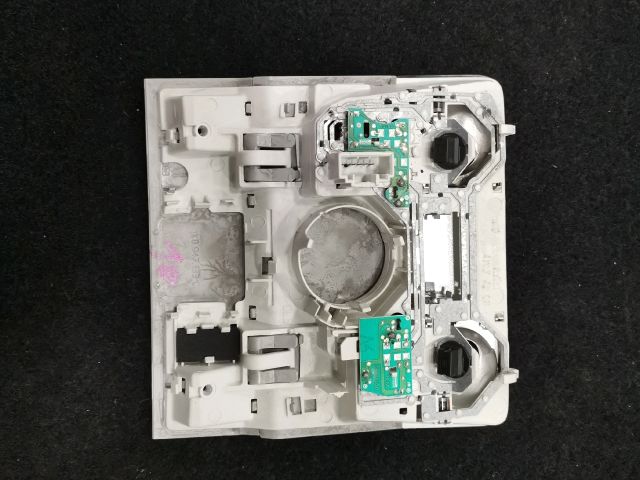 bontott VW GOLF PLUS Beltér Világítás Első