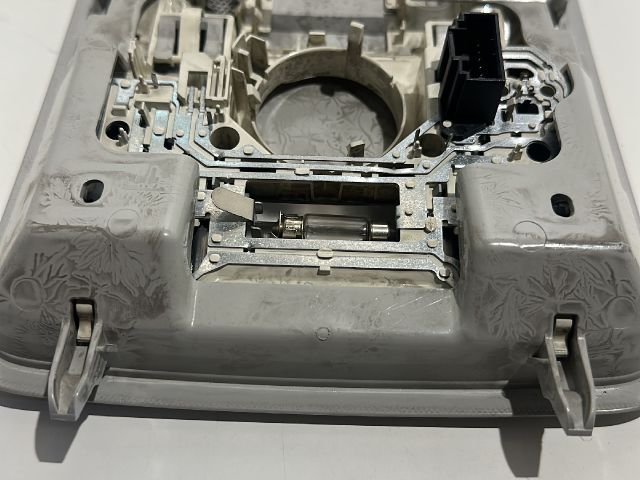 bontott VW GOLF PLUS Beltér Világítás Első