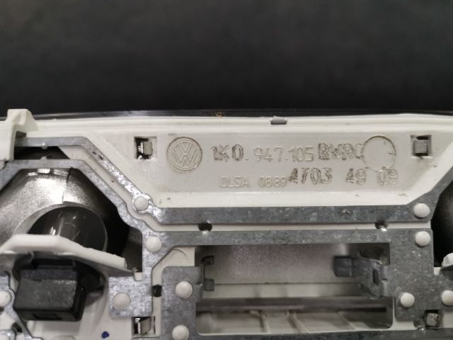 bontott VW GOLF PLUS Beltér Világítás Első