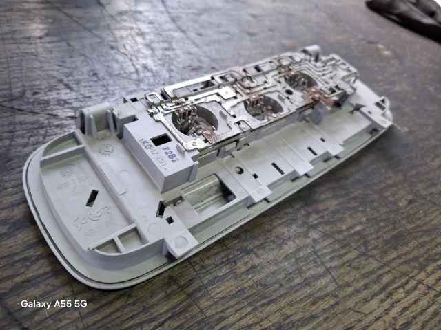 bontott VW GOLF PLUS Beltér Világítás Hátsó