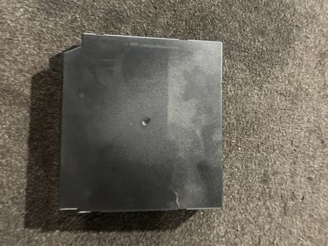 bontott VW GOLF PLUS Biztosítéktábla Utastér