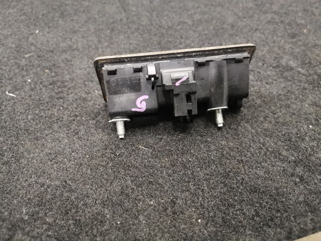 bontott VW GOLF PLUS Csomagtér Nyitó Kar / Gomb