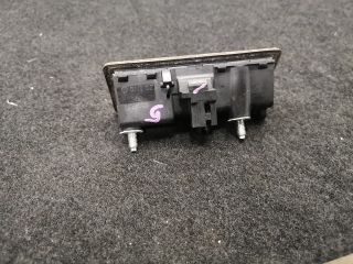 bontott VW GOLF PLUS Csomagtér Nyitó Kar / Gomb