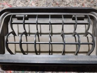 bontott VW GOLF PLUS Csomagtér Szellőző Hátsó