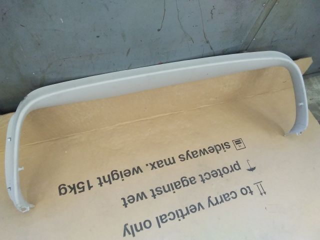 bontott VW GOLF PLUS Csomagtérajtó Burkolat Felső